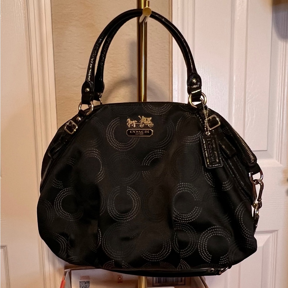COACH Satchel tote bag with patent leather trim